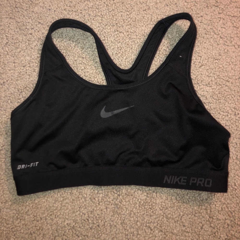 NIKE sports bra